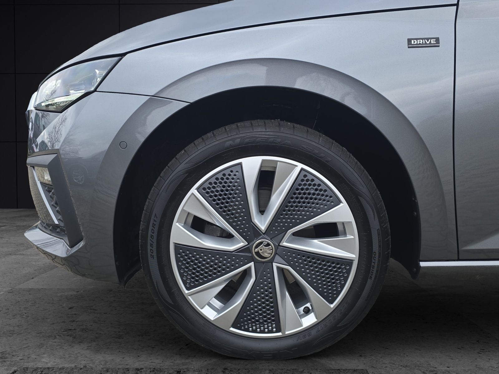 Fahrzeugabbildung SKODA Scala Drive 1.0 TSI DSG ACC  Matrix LED RFK Keyl
