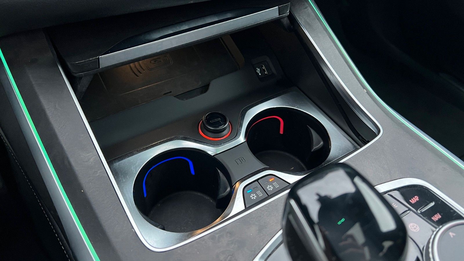 Fahrzeugabbildung BMW X7 M50 d *H/K*360°*PANO*AHK*M-Paket*HUD*Mietkauf