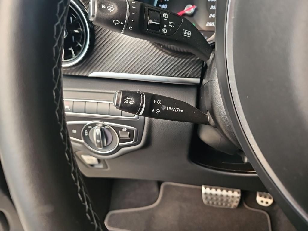 Fahrzeugabbildung Mercedes-Benz V 250 ED kompakt AMG 2,5t AHK 10''MBUX AIRMATIC