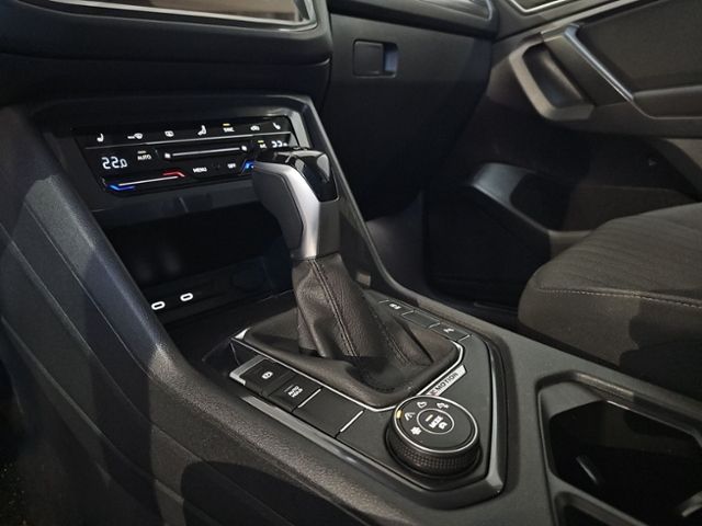 Fahrzeugabbildung Volkswagen Tiguan Allspace 2.0 TDI 4M DSG Life LED-MATRIX H