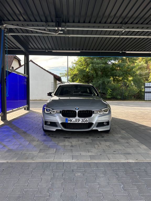 Image of BMW 320