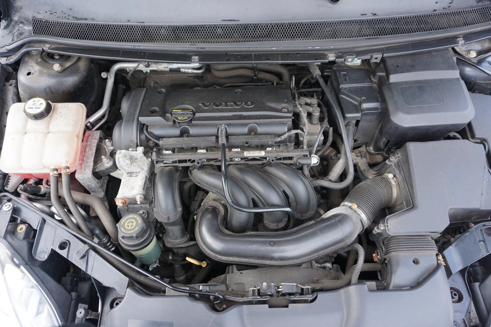 Ford Focus 2010 — photo 14