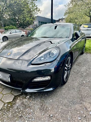 Porsche Panamera GTS 3.0 Diesel