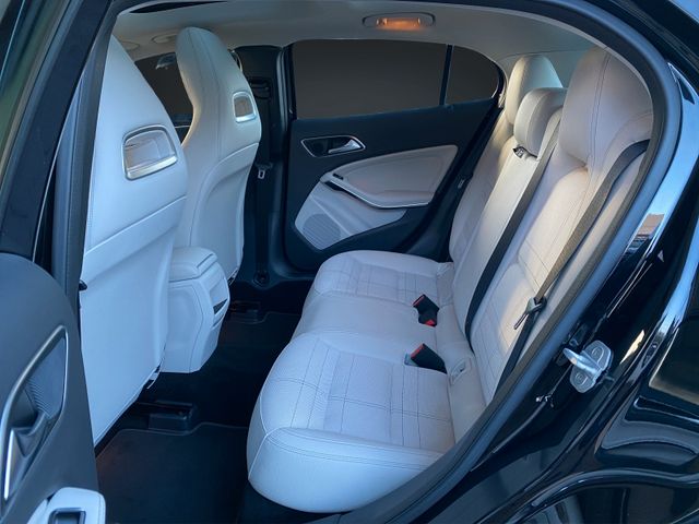 Mercedes-Benz GLA 180