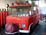 Mercedes-Benz LF 408 G Feuerwehrfahrzeug 9 Sitzer - Mercedes-Benz 408