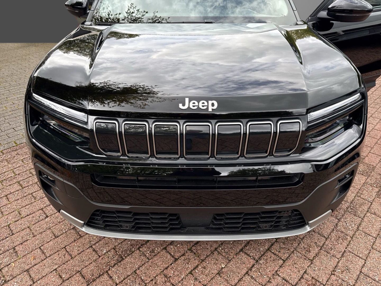 Fahrzeugabbildung Jeep Avenger Summit 1.2 MHEV -HERBST-DEAL!-MY25-Panor