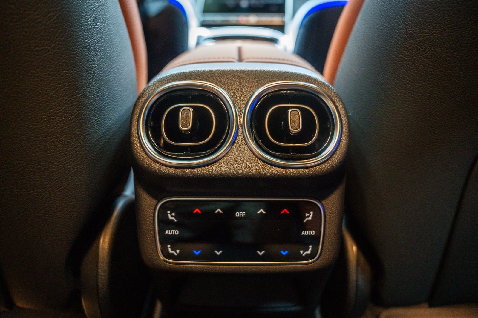 Fahrzeugabbildung Mercedes-Benz GLC 300 4M Coupé AMG Premium Plus*20"*NP*MY26