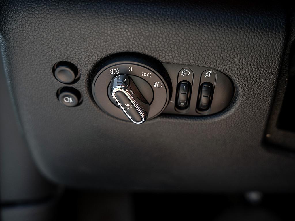 MINI Cabrio Cooper Classic Trim LED FACEL. ACC NAVI