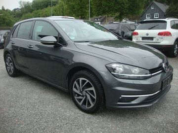Volkswagen Golf - 2