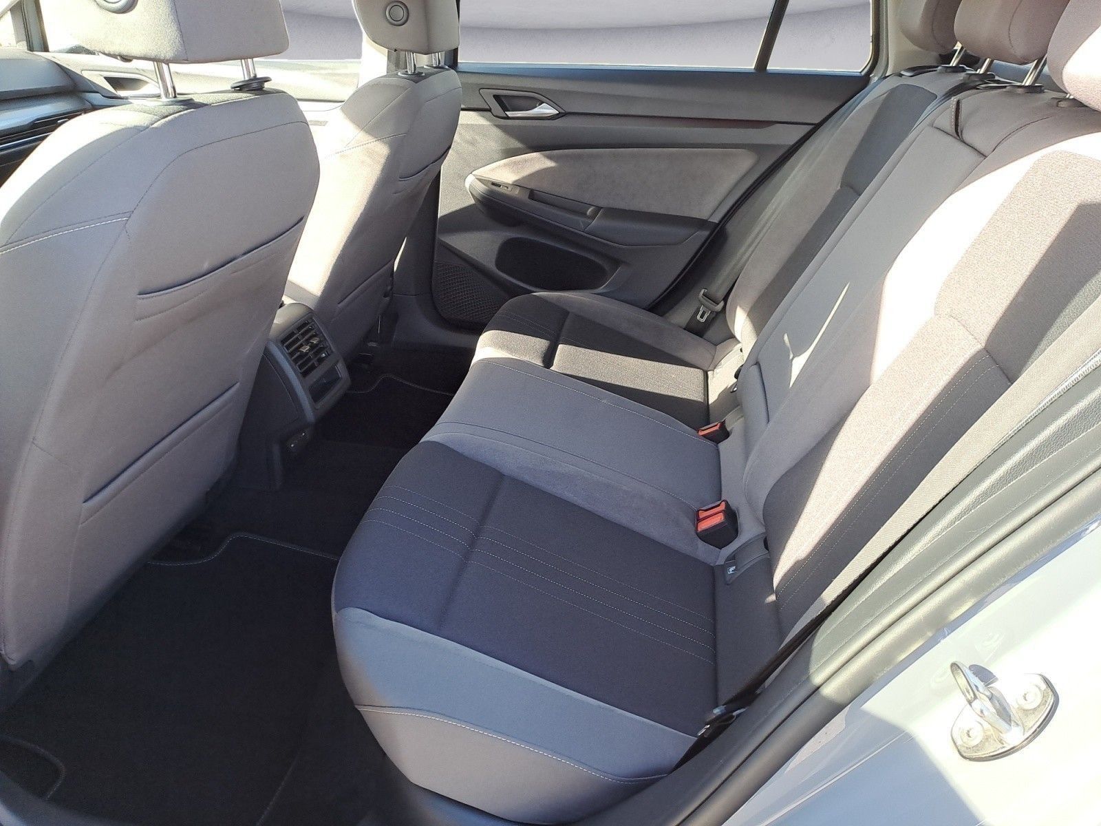 Volkswagen Golf - Bild 9