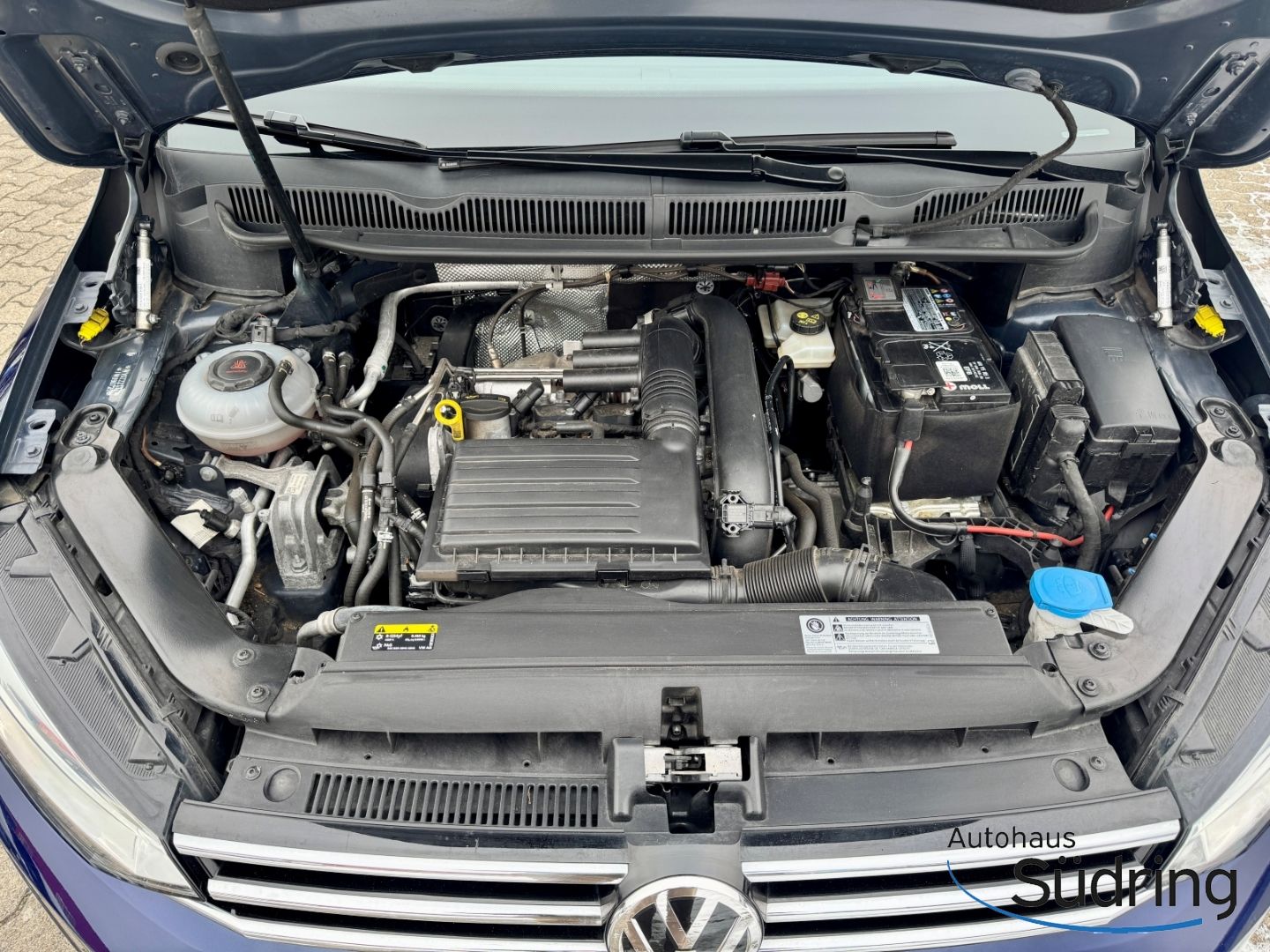 Touran 1,4 TSI Highline DSG AHK Navi LED ACC