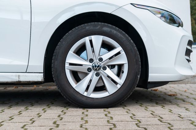 Volkswagen Golf 8 2.0 TDI LIFE/ BUSINESS/ AHK/ LED+ Volkswagen Golf 8 2.0 TDI LIFE/ BUSINESS/ AHK/ LED+