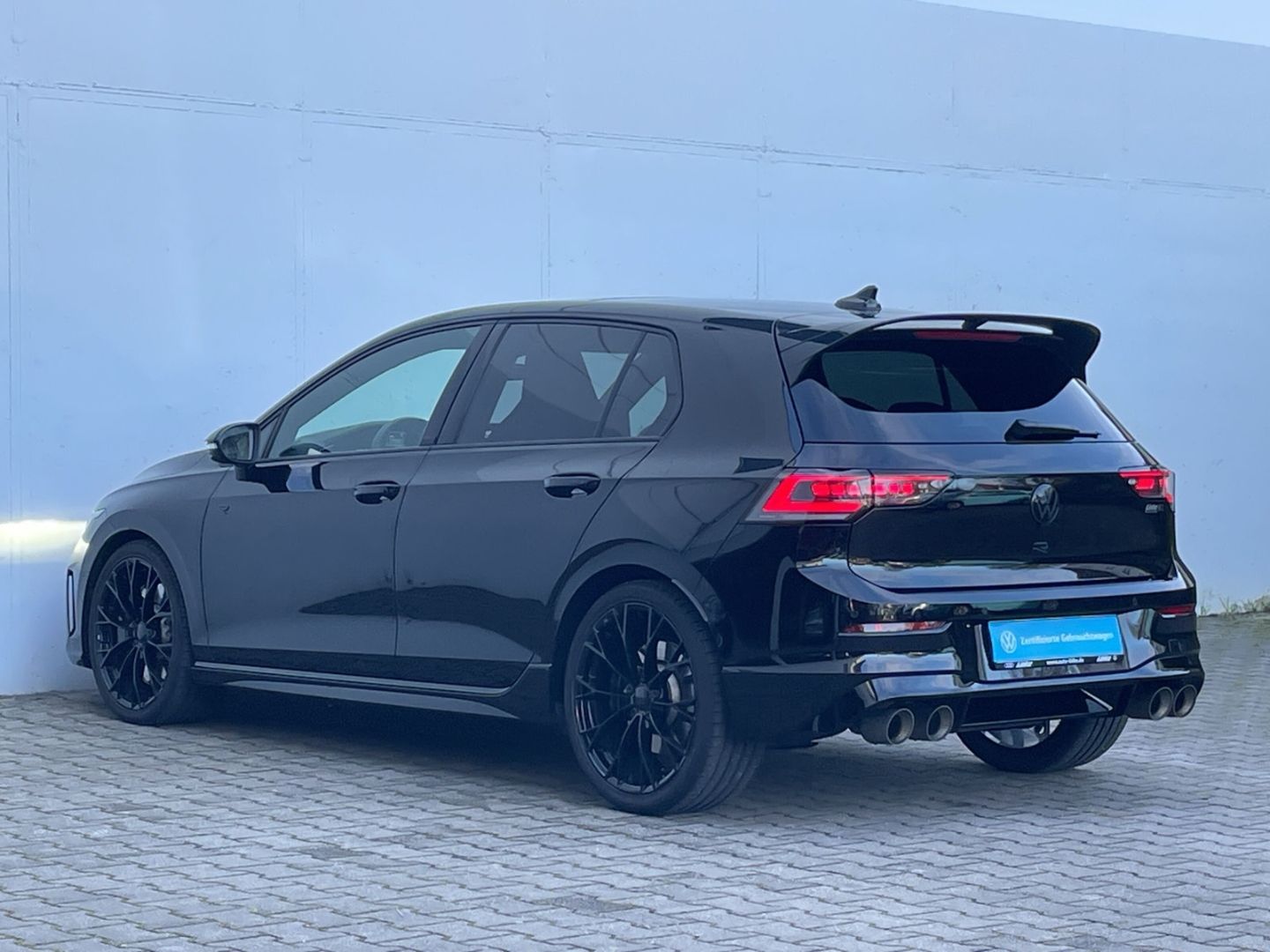 Golf R VIII 2.0 4Motion Black Edition Akrapovice