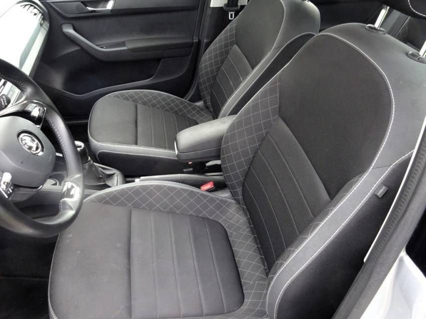 Fahrzeugabbildung SKODA Combi 1.0 TSI Ambition ALW-Reifen/ AHK abnehmbar