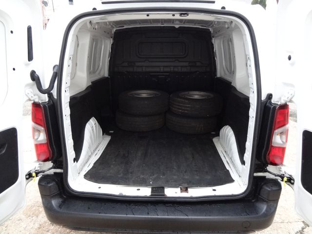 Fahrzeugabbildung Opel Combo E Cargo Selection/35TKM/1.Hd/