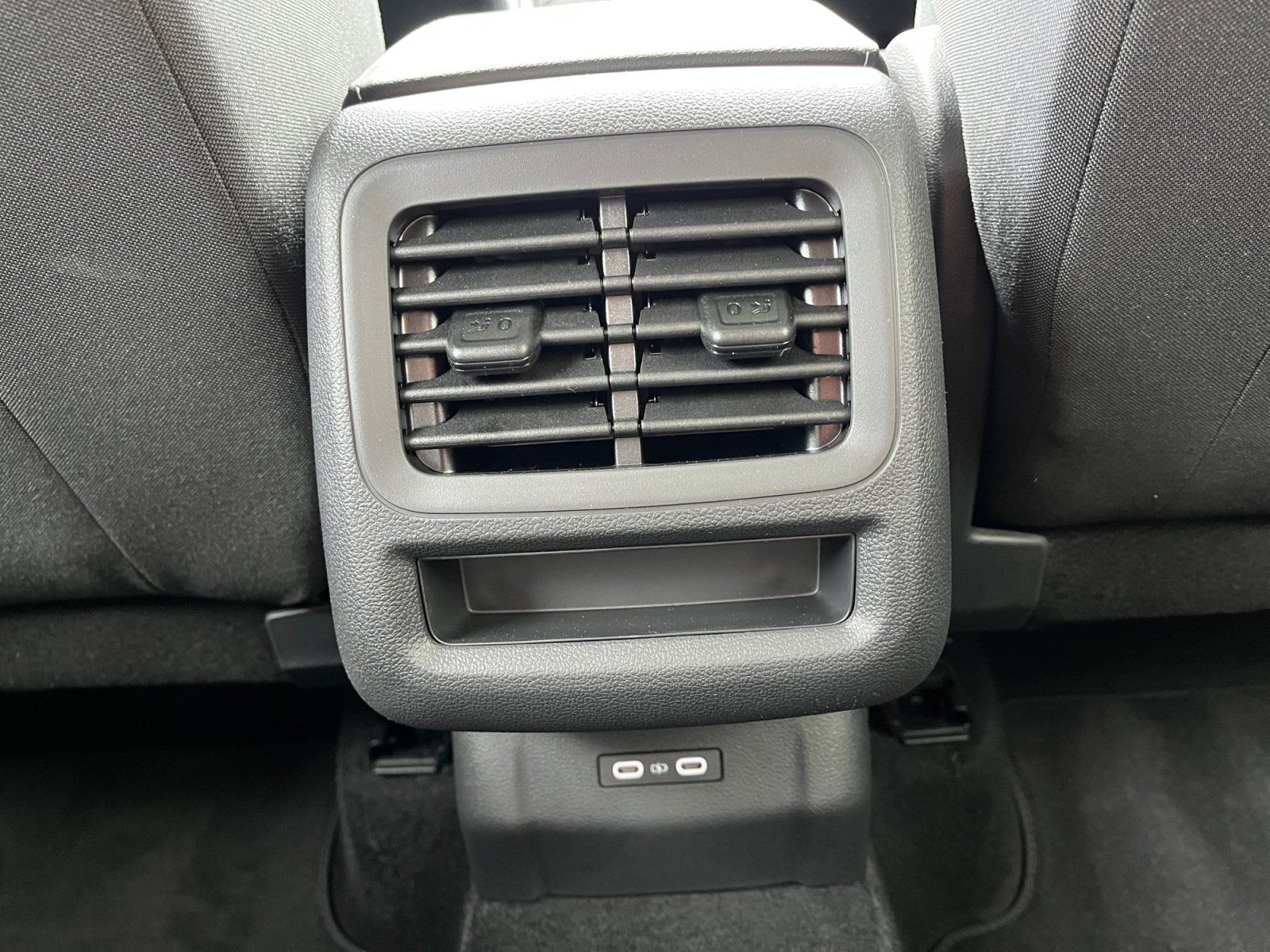 Volkswagen T-Roc - Bild 22
