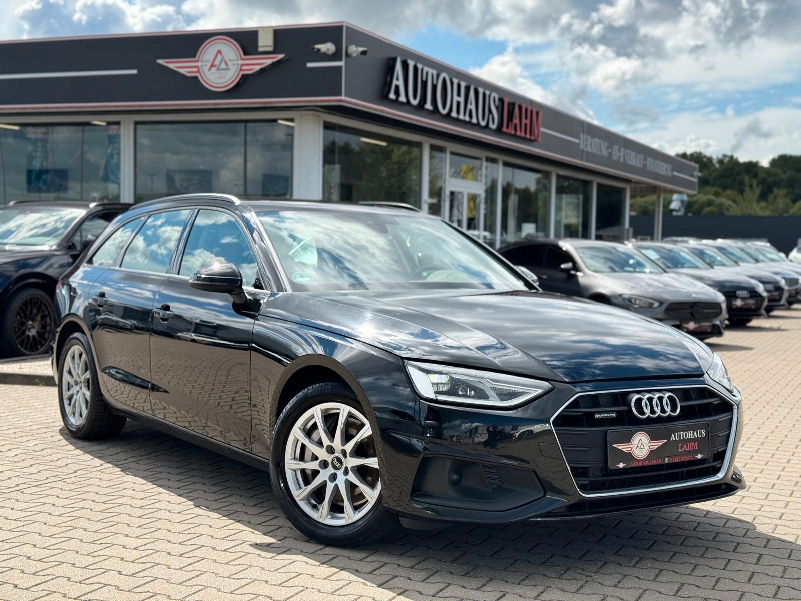Audi A4 Avant 50 TDI QUATTRO"S-LINE"AHK*ABSTAND.*NAVI