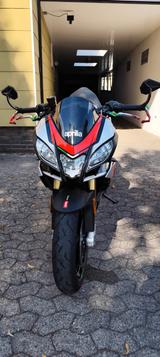 Aprilia Tuono V4 1100 RR - APRILIA TUONO V4 1100 RR