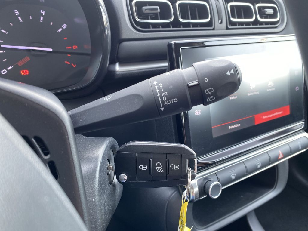 Fahrzeugabbildung Citroën C3 PT 83 S&S C-SERIES *PDC hinten*Klimaautom*