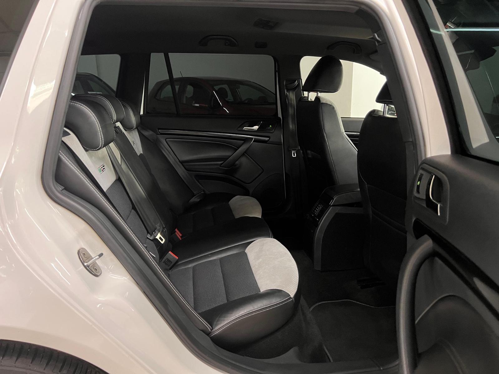 Skoda Octavia 2012 — photo 11