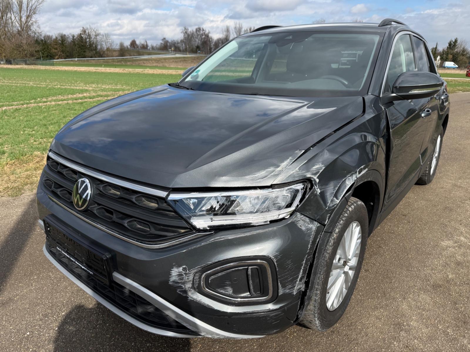 Volkswagen T-Roc 1.5 TSI Life DSG/LED/Digit.Cockp./LaneAssi