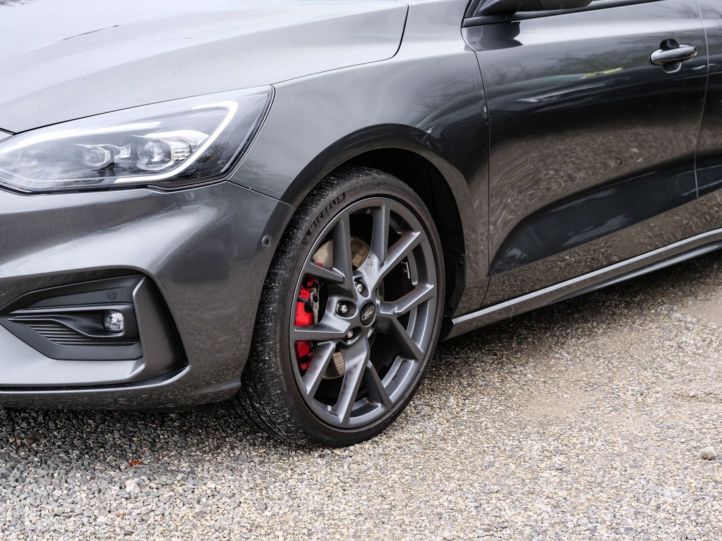 Ford Focus ST AD Navi Soundsystem B & O LED Kurvenlic imagem 3