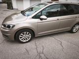 Volkswagen Touran1.2 TSI Comfortline 7-Sitze,Navi, Panorama - mit Benzin-Antrieb: Beige, Van