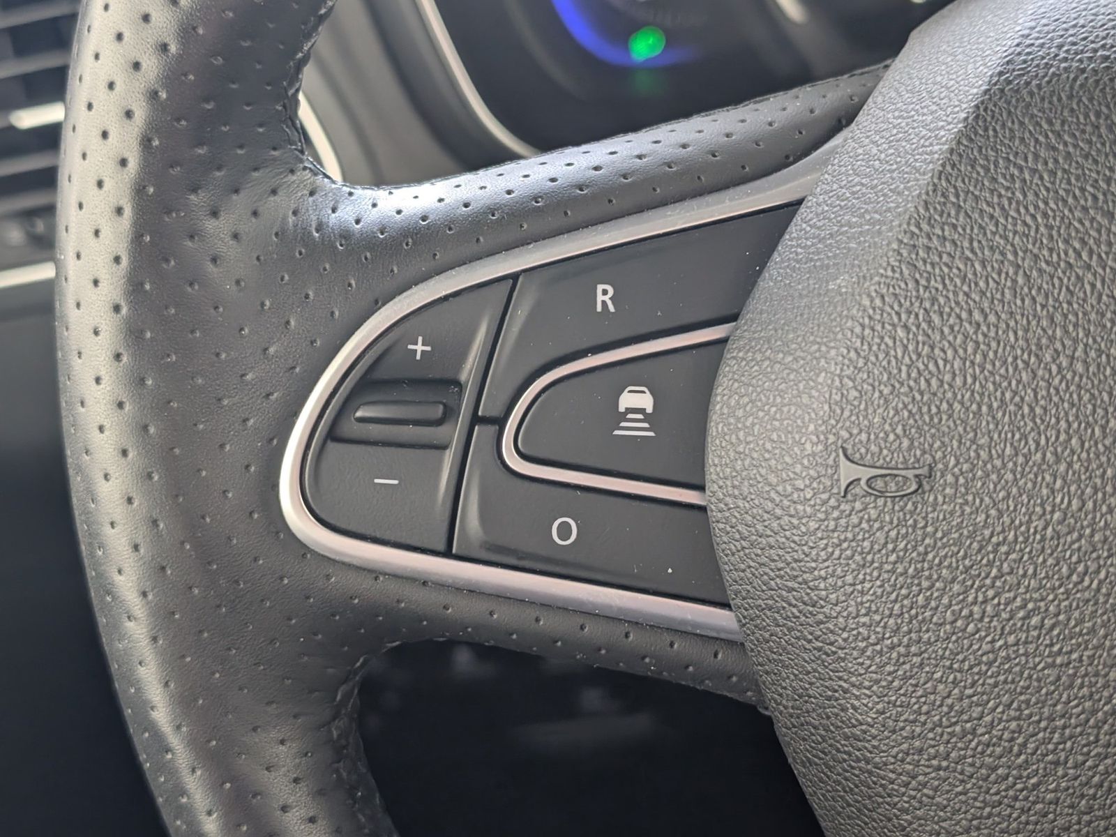 RENAULT Koleos  2.0 Blue Initiale Paris 4WD Navi LED – Bild 38