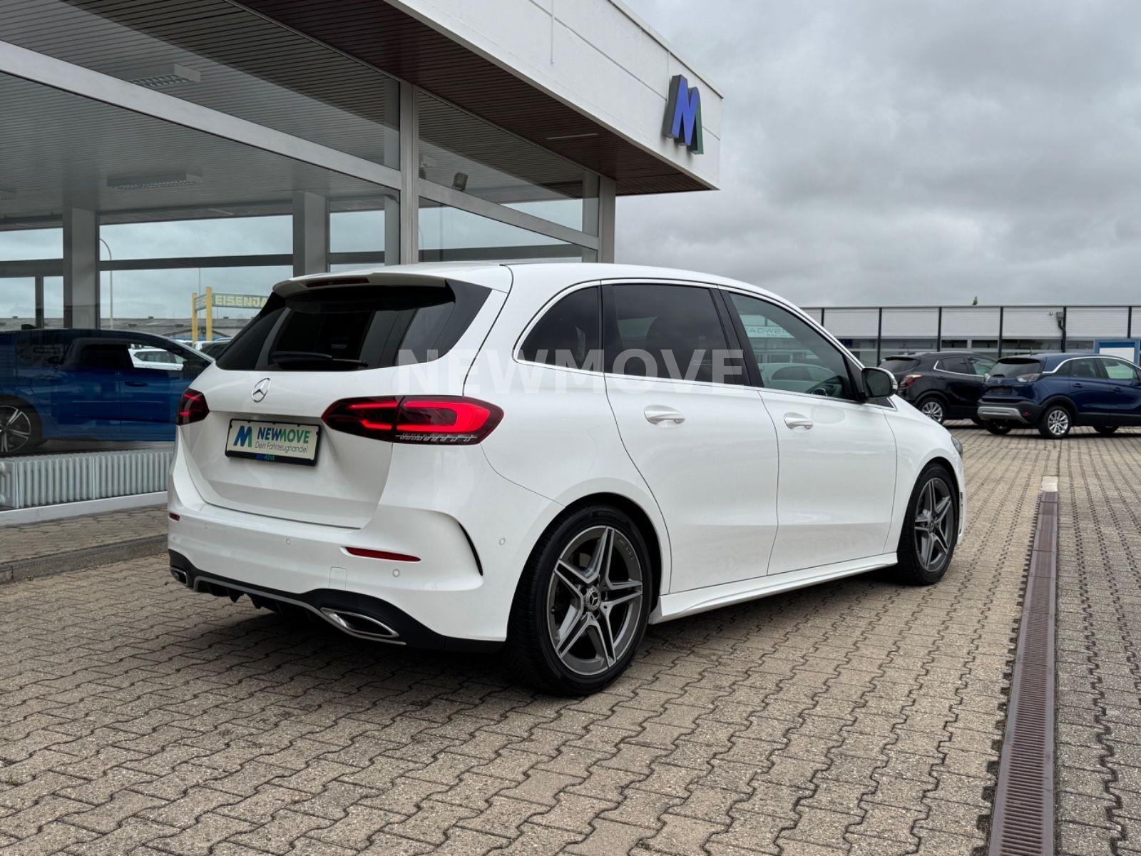 Mercedes-Benz B 200 AMG LED Ambiente Navi SHZ Junge Sterne AHK