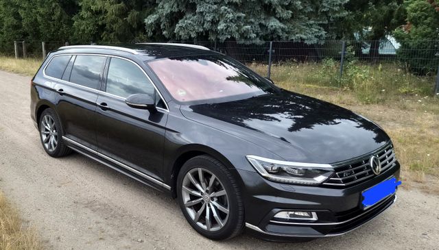 VW Passat Variant 1.5 TSI Highline R-Line ACC Leder