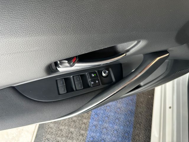 Toyota Corolla  Hybrid Club