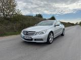 Mercedes-Benz E350 Coupé, TÜV neu, H.-Achse & FrontScheibe neu - Mercedes-Benz E 350 aus 2011: Coupe