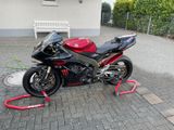 Yamaha R1 RN12 - YAMAHA 2004 R1