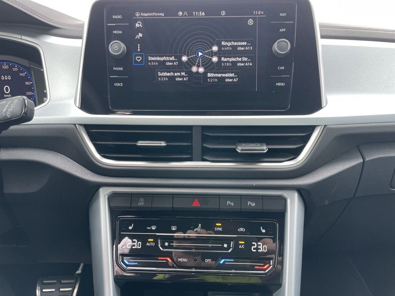 Volkswagen T-Roc - Bild 12