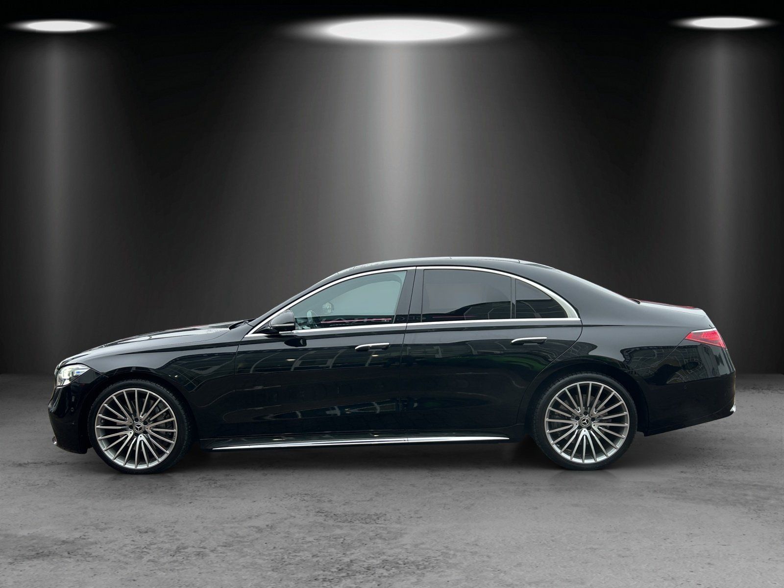 Fahrzeugabbildung Mercedes-Benz S350d AMG Pano DISTRO 4xMemo AIRMATIC Burme 360°