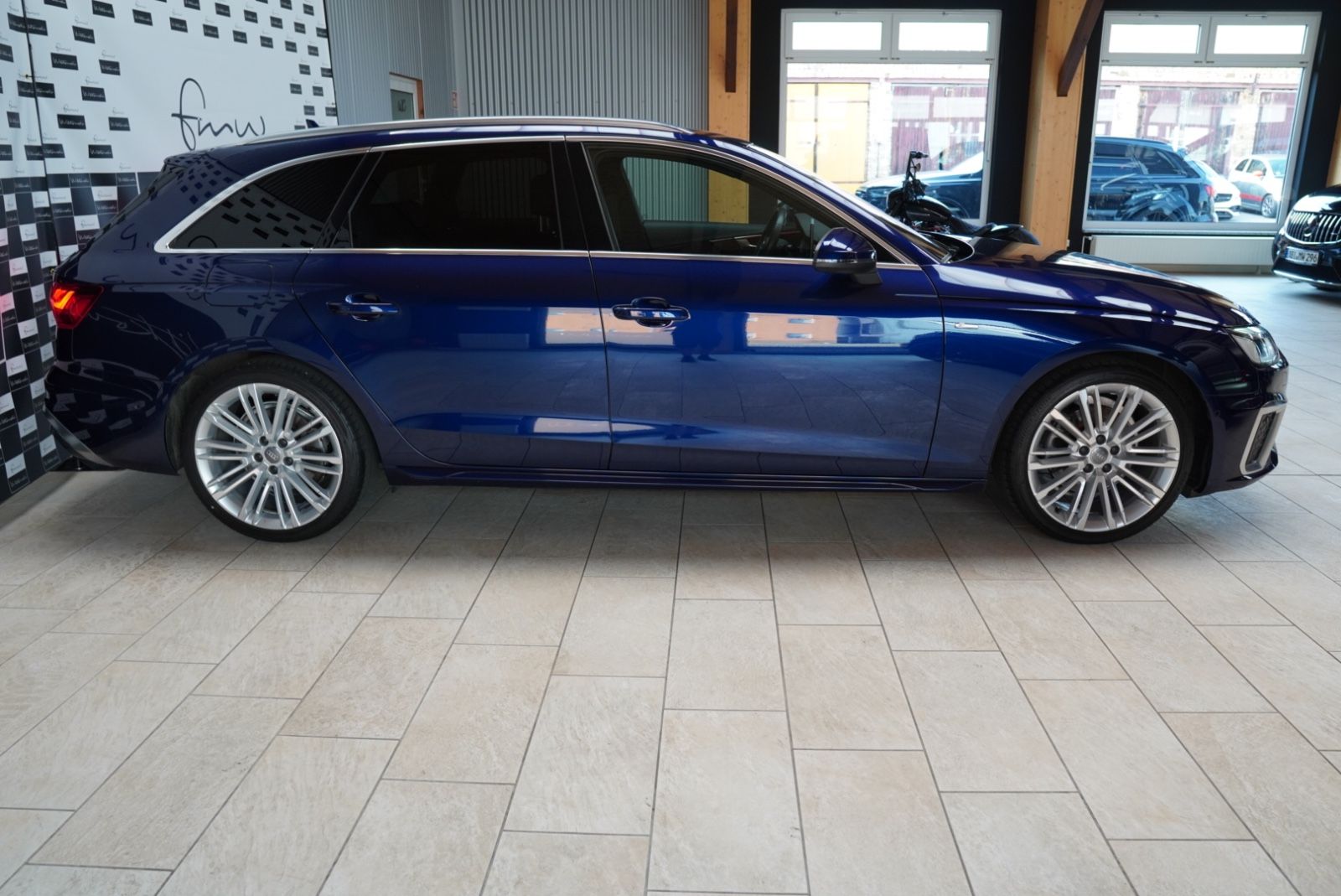 Audi A4 Avant 35 TDI S line B&O ACC LED AHK Carbon foto 13