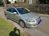 Toyota Avensis  43.000km 2.0D-4D - Toyota Avensis in Duisburg