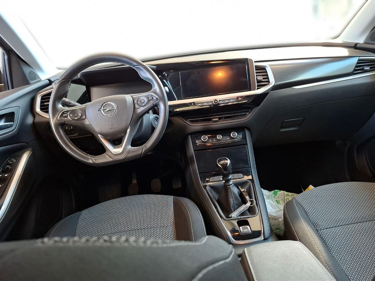Fahrzeugabbildung Opel Grandland (X) 1.2T GS SPORT NAVI/LED/KAMERA/DAB+