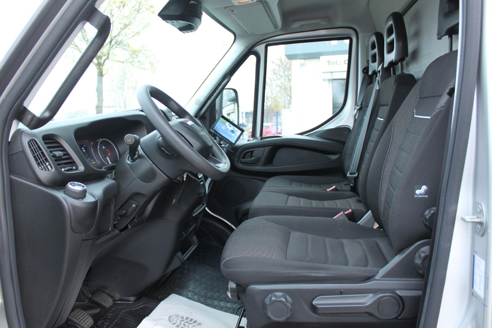 Fahrzeugabbildung Iveco Daily 70C18H/P Schiebeplane