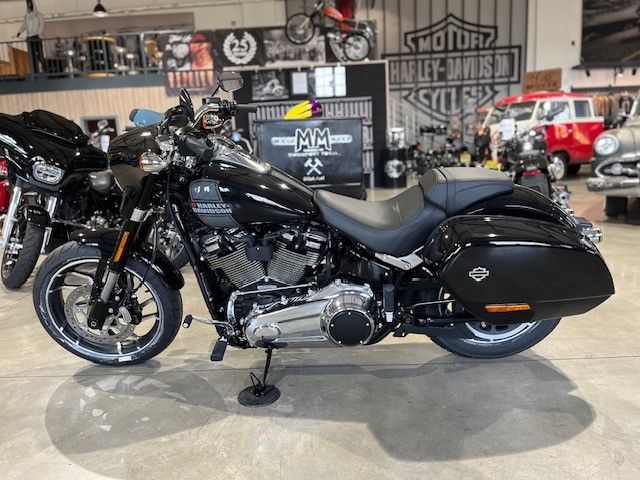 Fahrzeugabbildung Harley-Davidson MY 24. FLSB Sport Glide 107 Finanz.ab 4,99%