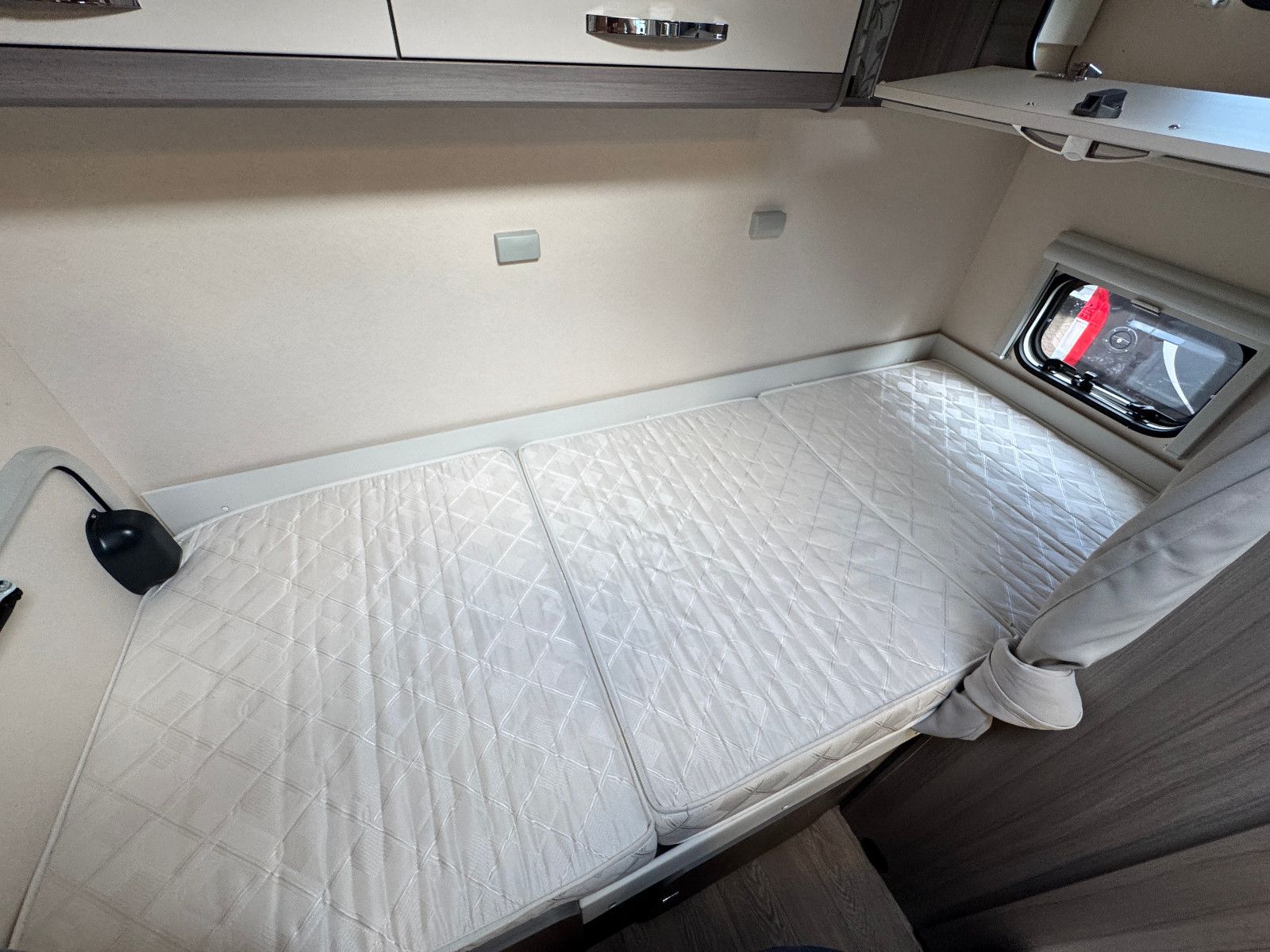 Fahrzeugabbildung Hobby T 65 HKM OPTIMA ON TOUR IC-LINE MAXXAIR BEARLOCK