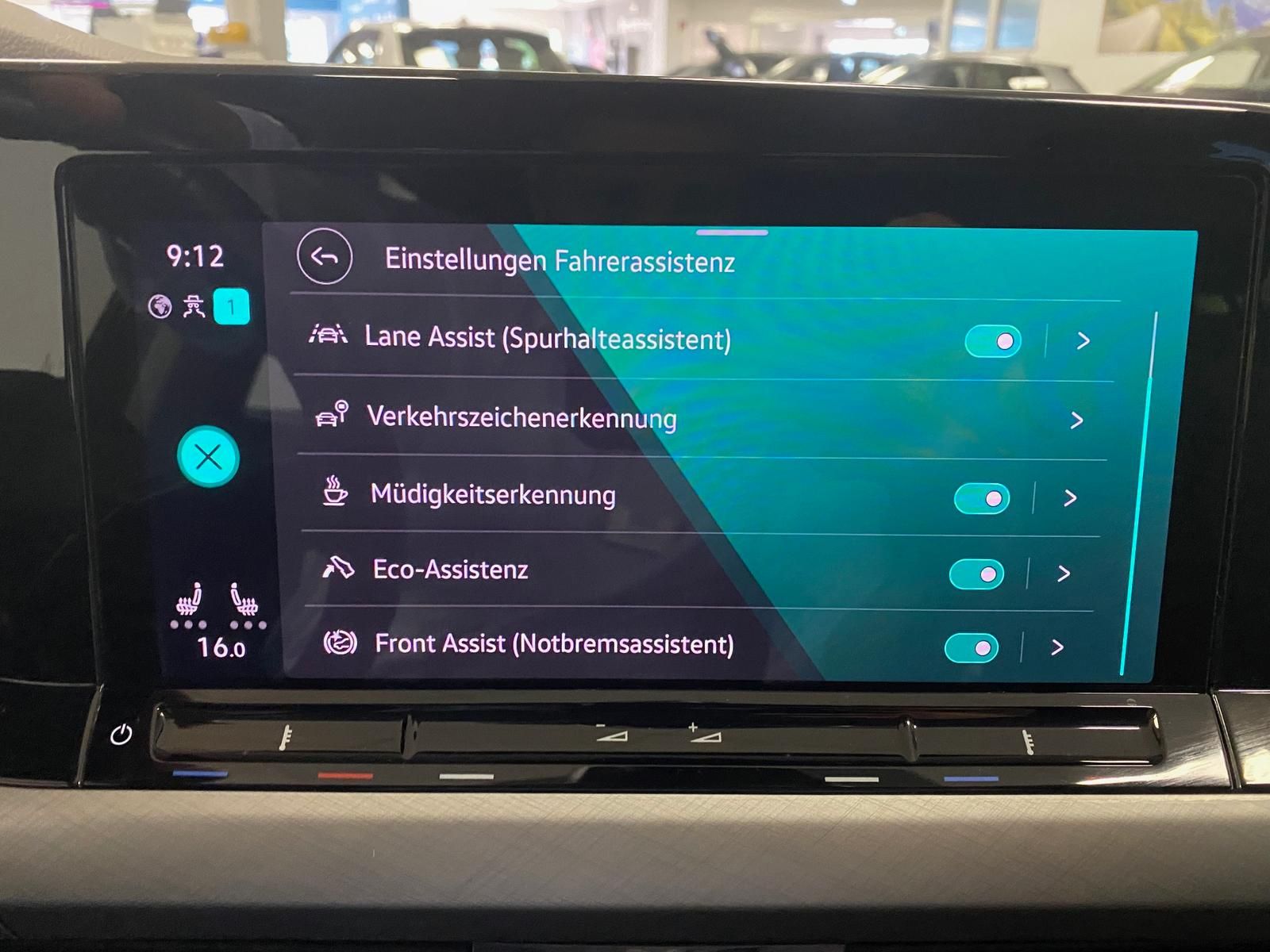 Fahrzeugabbildung Volkswagen Golf Variant 1.5 TSI APP+KLIMA+ACC+RFK+AHK+NAVI+