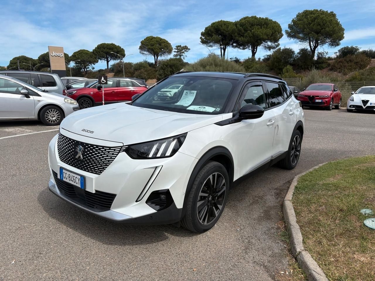 Peugeot 2008 motore elettrico 136 CV GT Pack imagem 3