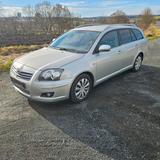 Toyota avensis t25  D4D 2.2 diesel - Toyota Avensis: Kombi, T25