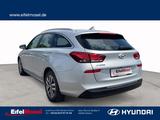 Hyundai i30 1.4 Trend - Hyundai i30 mit Benzin-Antrieb: mit Navigationssystem, Kombi