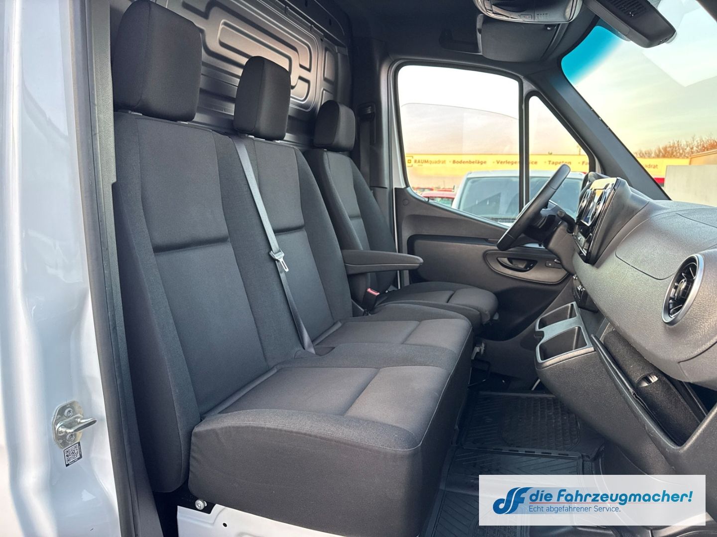 Fahrzeugabbildung Mercedes-Benz Sprinter III Kasten RWD AWD 317 CDI PRO L2 Nav