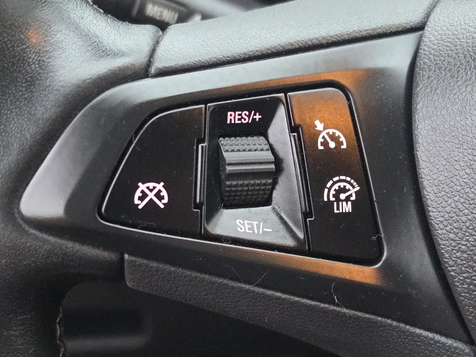 Fahrzeugabbildung Opel Corsa E Active
