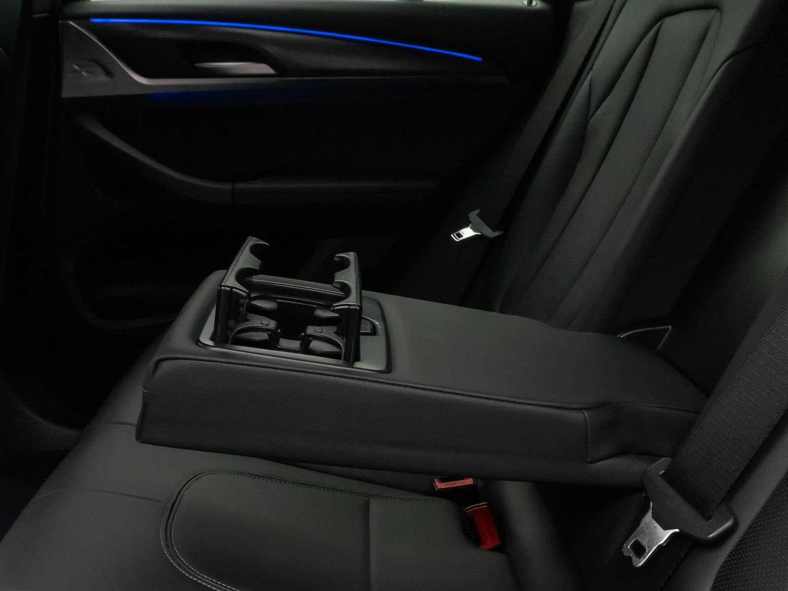 Fahrzeugabbildung BMW X3 xD20d M Sport Kamera DAB Lenkradheizg Komfort