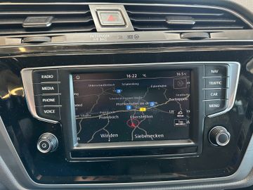 MYAUTOCENTER – Gebraucht- und Jahreswagen mit Werkstattservice in Pfaffenhofen Volkswagen Touran Comfortline BMTStart-Stopp *7 Sitzer*ACC