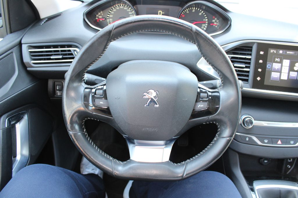 PEUGEOT 308 – Bild 12 von 20